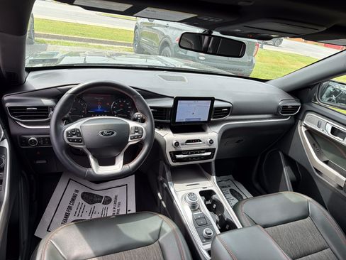 Used 2023 Ford Explorer Timberline w/ Timberline Technology Package AWD/4WD image 15