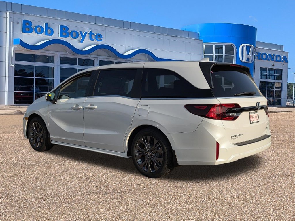 New 2026 Honda Odyssey Touring image 5