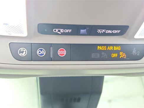 Used 2020 GMC Terrain SLE w/ Driver Convenience Package FWD image 28