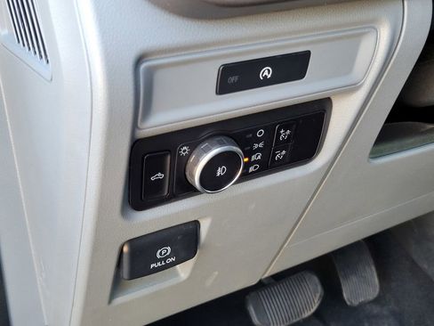 Used 2025 Ford F150 XLT w/ Equipment Group 301A Standard AWD/4WD image 17