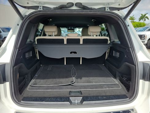 Used 2025 Mercedes-Benz GLB 250 image 13