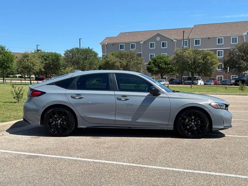 Used 2025 Honda Civic Sport image 5