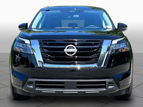 Used 2025 Nissan Pathfinder SV AWD/4WD image 4