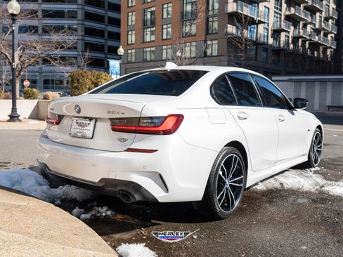 Used 2022 BMW 330e xDrive w/ M Sport Package image 7