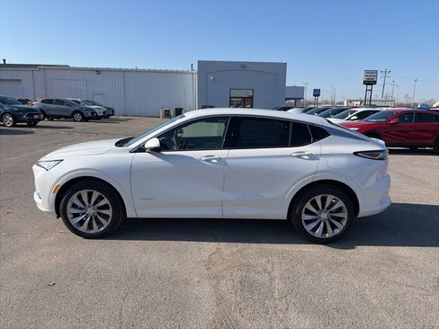 New 2026 Buick Envista Avenir image 3