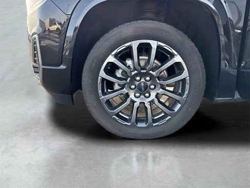 Used 2023 GMC Acadia Denali image 36