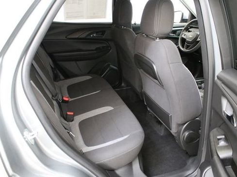 Used 2023 Chevrolet TrailBlazer LT FWD image 28