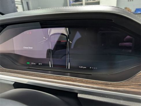 Used 2023 Tesla Model S Standard Range image 21