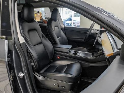 Used 2021 Tesla Model Y 2WD image 44