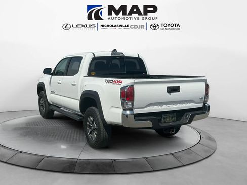 Used 2023 Toyota Tacoma TRD Off-Road AWD/4WD image 3