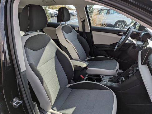 Certified 2025 Volkswagen Taos S image 13