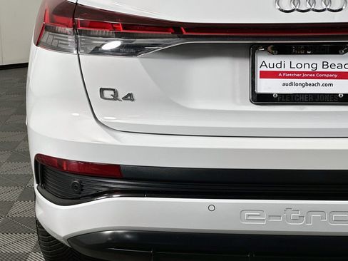 Used 2023 Audi Q4 e-tron Premium Plus AWD/4WD image 17