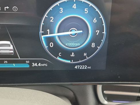 Used 2025 Hyundai Elantra SEL FWD image 20