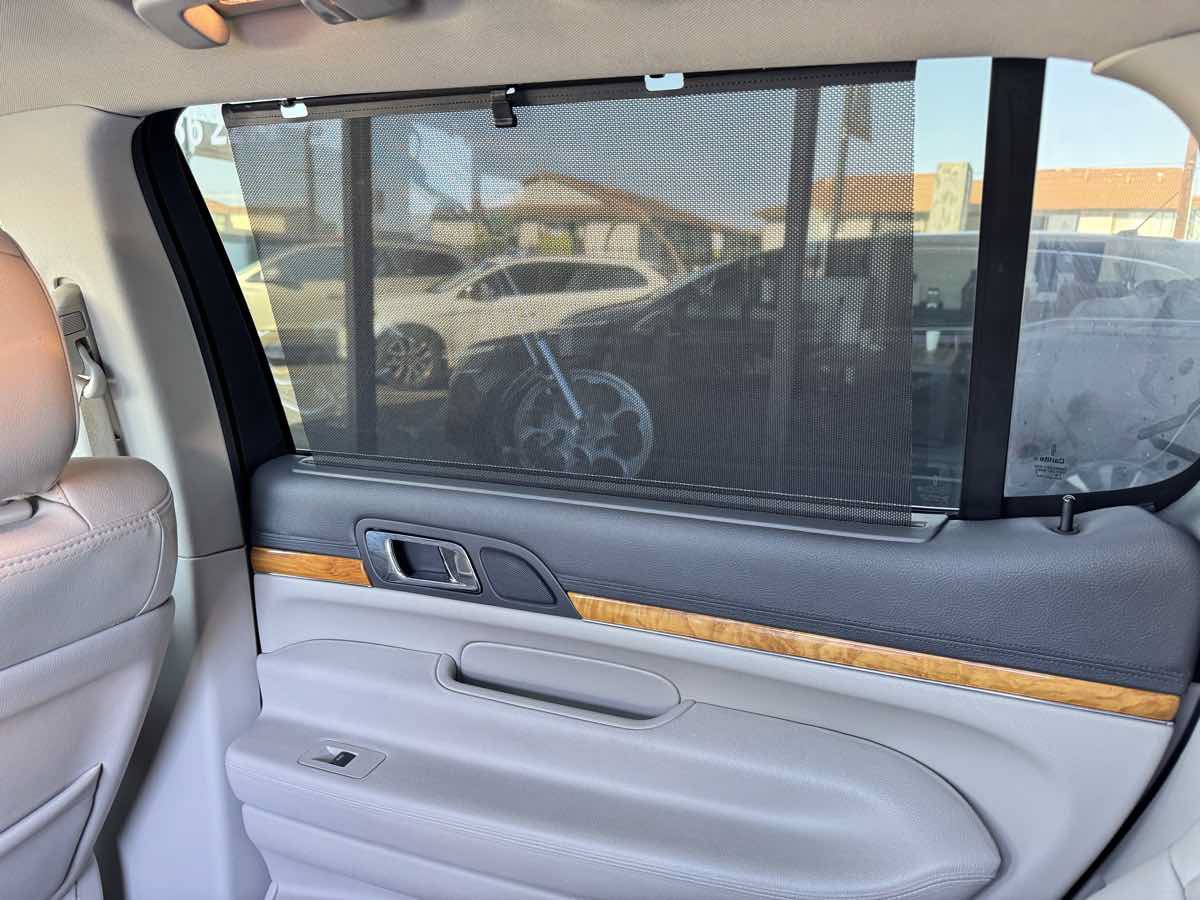 Used 2012 Lincoln MKT AWD image 34