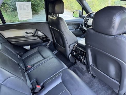 Used 2024 Land Rover Range Rover Sport Dynamic SE image 18