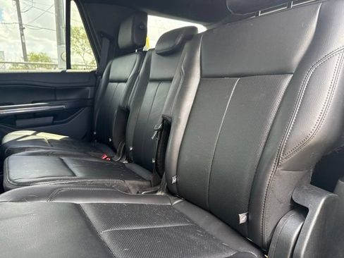 Used 2020 Ford Expedition XLT w/ Equipment Group 202A RWD image 7
