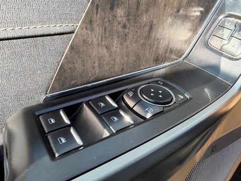 Certified 2021 Ford F150 Lariat AWD/4WD image 18