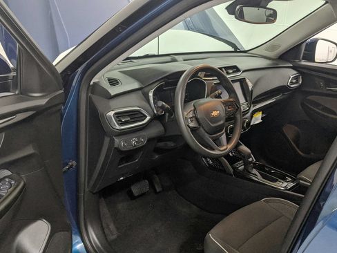 Used 2021 Chevrolet TrailBlazer LT w/ Convenience Package FWD image 34
