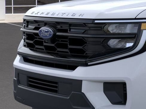 New 2026 Ford Expedition Max Active RWD image 17