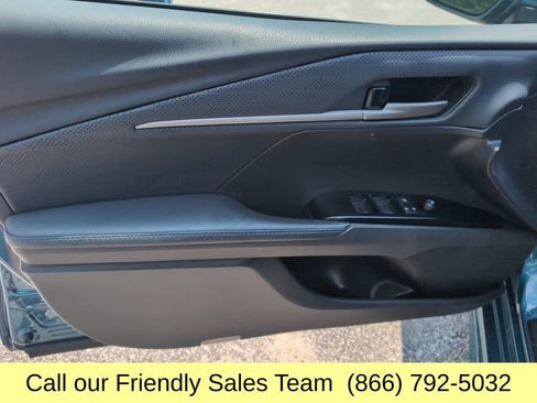 Used 2025 Toyota Camry XSE AWD/4WD image 11