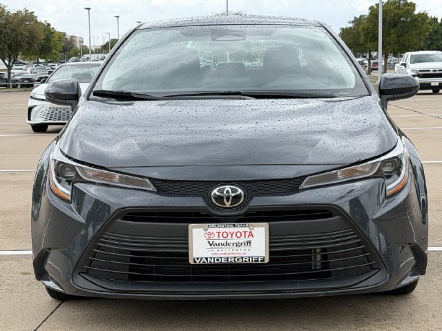 Used 2025 Toyota Corolla LE FWD image 8