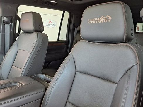 Used 2024 Chevrolet Suburban High Country image 26