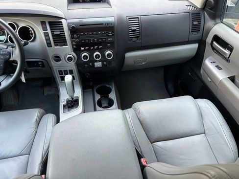 Used 2008 Toyota Sequoia Limited image 29