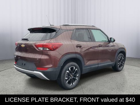 Used 2023 Chevrolet TrailBlazer LT image 3