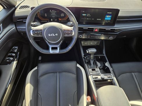 Certified 2025 Kia K5 GT-Line image 13