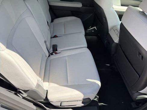 New 2026 Hyundai Santa Fe SE AWD/4WD image 15