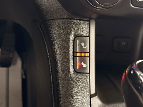 Used 2019 GMC Acadia SLE w/ Driver Alert Package I image 26