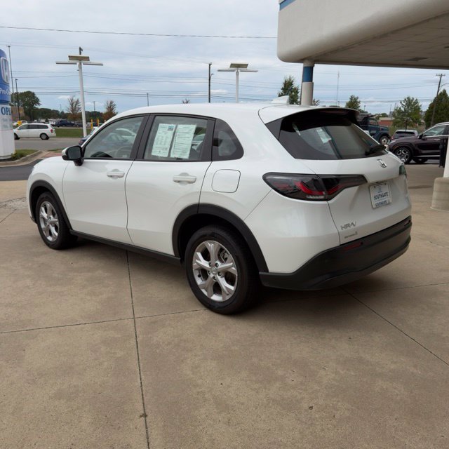 Certified 2024 Honda HR-V LX image 3