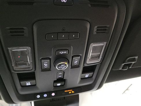 Used 2024 GMC Yukon Denali Ultimate image 14