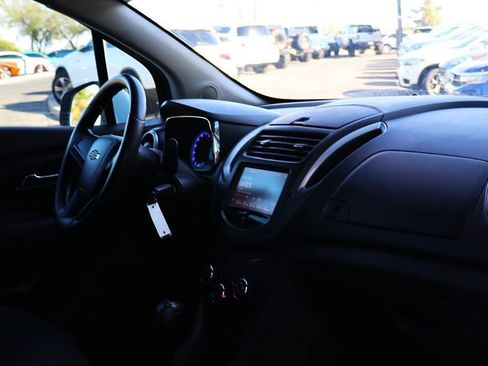 Used 2016 Chevrolet Trax LS w/ LPO, Cargo Package FWD image 29
