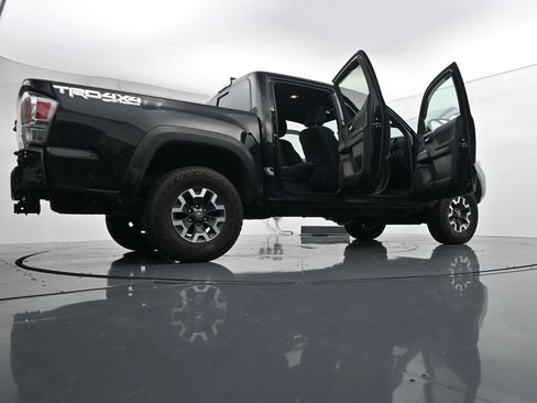 Used 2022 Toyota Tacoma TRD Off-Road w/ Technology Package AWD/4WD image 40