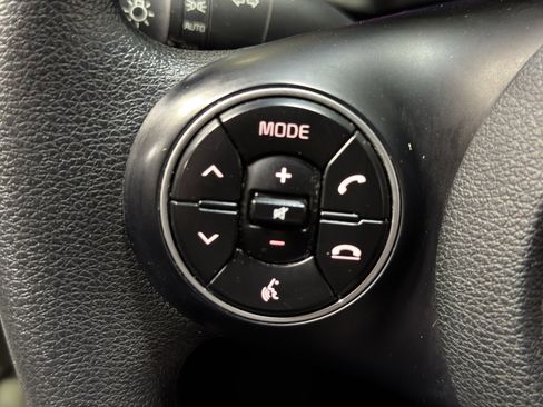 Used 2020 Kia Soul S FWD image 21