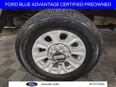 Certified 2017 Ford F250 XL w/ Power Equipment Group AWD/4WD image 21