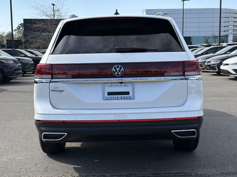 New 2026 Volkswagen Atlas SE FWD image 4