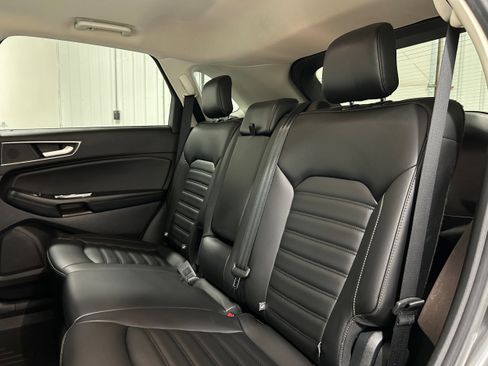 Used 2020 Ford Edge SEL w/ Cold Weather Package image 29