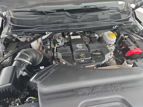 Used 2024 RAM 2500 Laramie w/ Safety Group AWD/4WD image 36