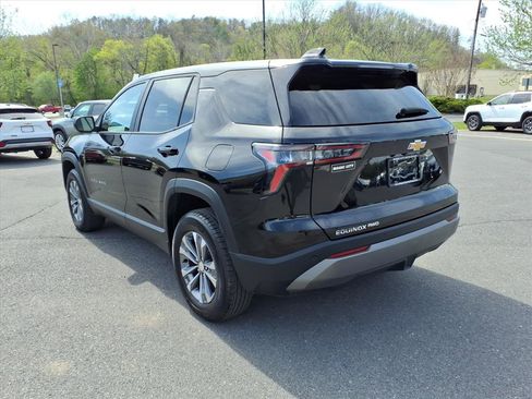 Used 2025 Chevrolet Equinox LT AWD/4WD image 3