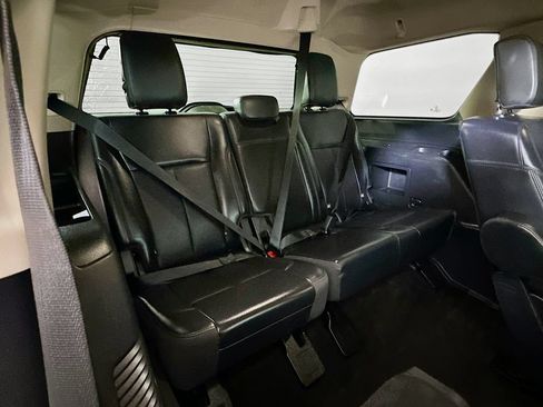 Used 2022 Ford Expedition XLT RWD image 14