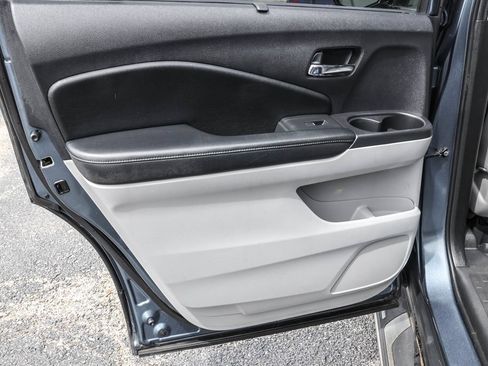 Used 2019 Honda Pilot Touring image 29