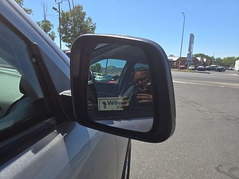 Used 2020 Dodge Durango SXT w/ 3rd Row Seating Group image 28