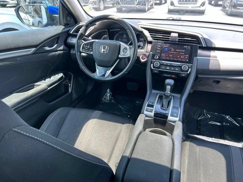 Used 2019 Honda Civic EX image 9