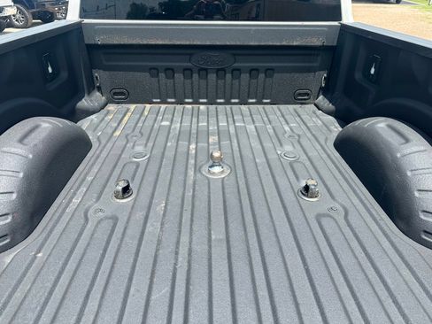 Used 2019 Ford F250 Platinum w/ Platinum Ultimate Package AWD/4WD image 9