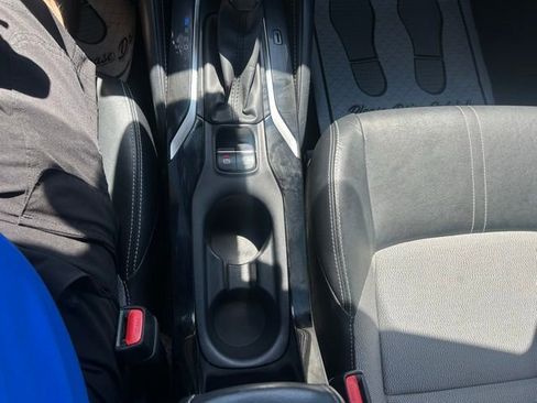 Used 2019 Toyota Corolla XSE FWD image 16