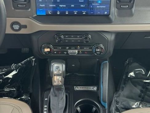 Used 2024 Ford Bronco Wildtrak AWD/4WD image 20
