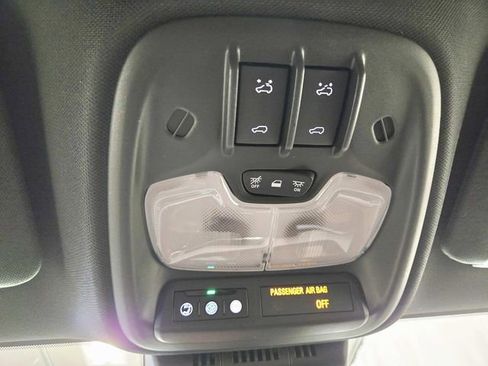 Used 2024 GMC Canyon AT4 w/ AT4 Premium Package image 34