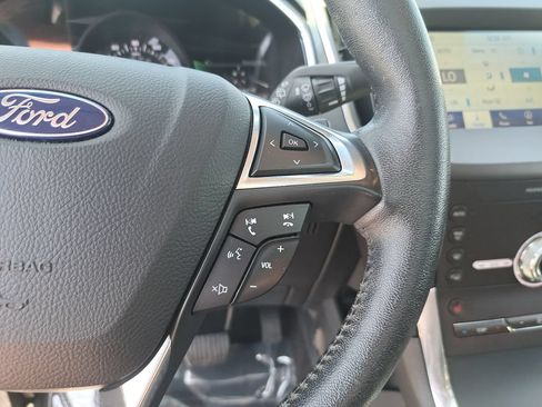 Used 2020 Ford Edge Titanium AWD/4WD image 20